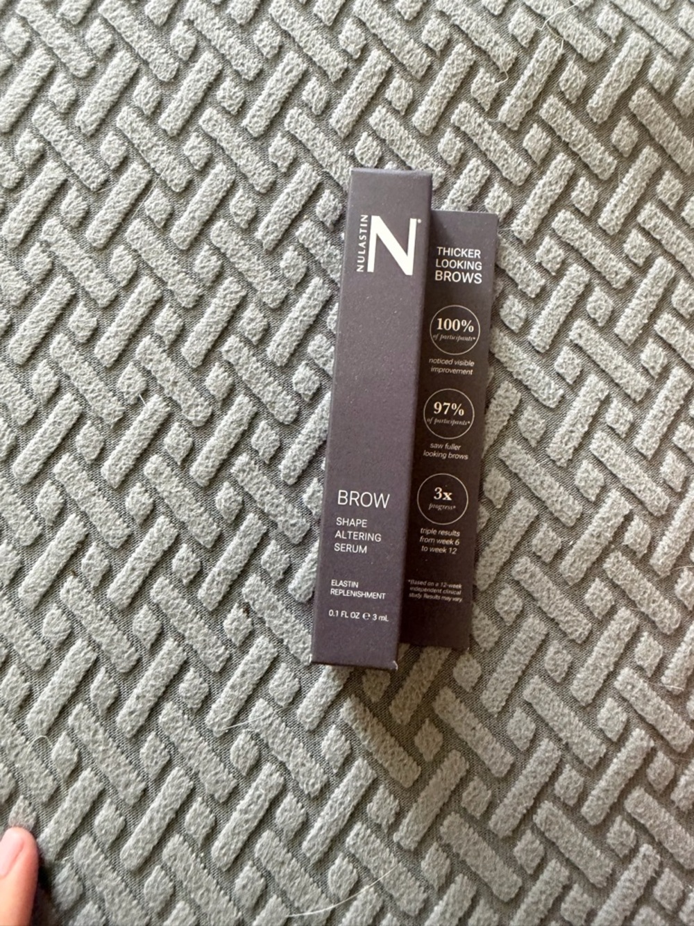 Nulastin brow serum